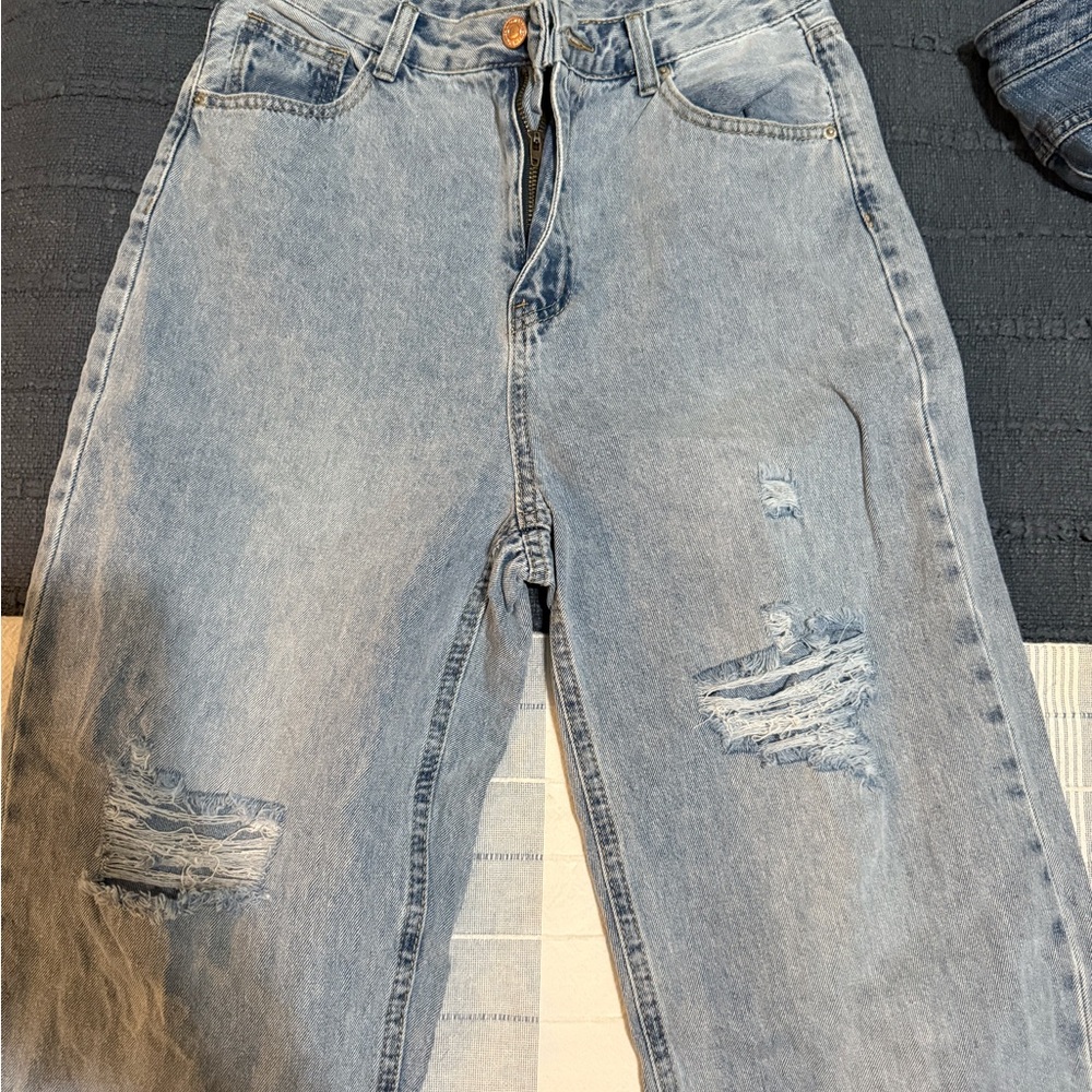 SHEIN Light Blue Denim Jeans